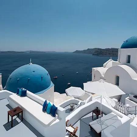 Located In The Very Heart Of ! منزل للإقامة *